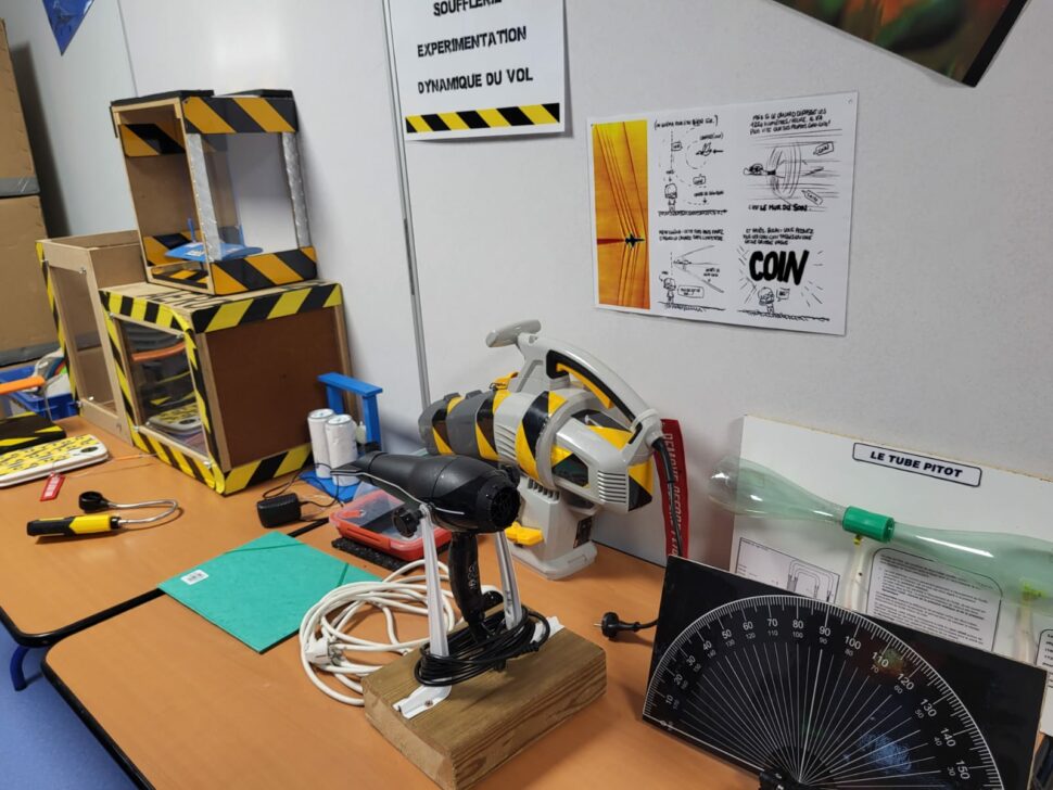 Matériel pour les expériences de la colonie aéronautique