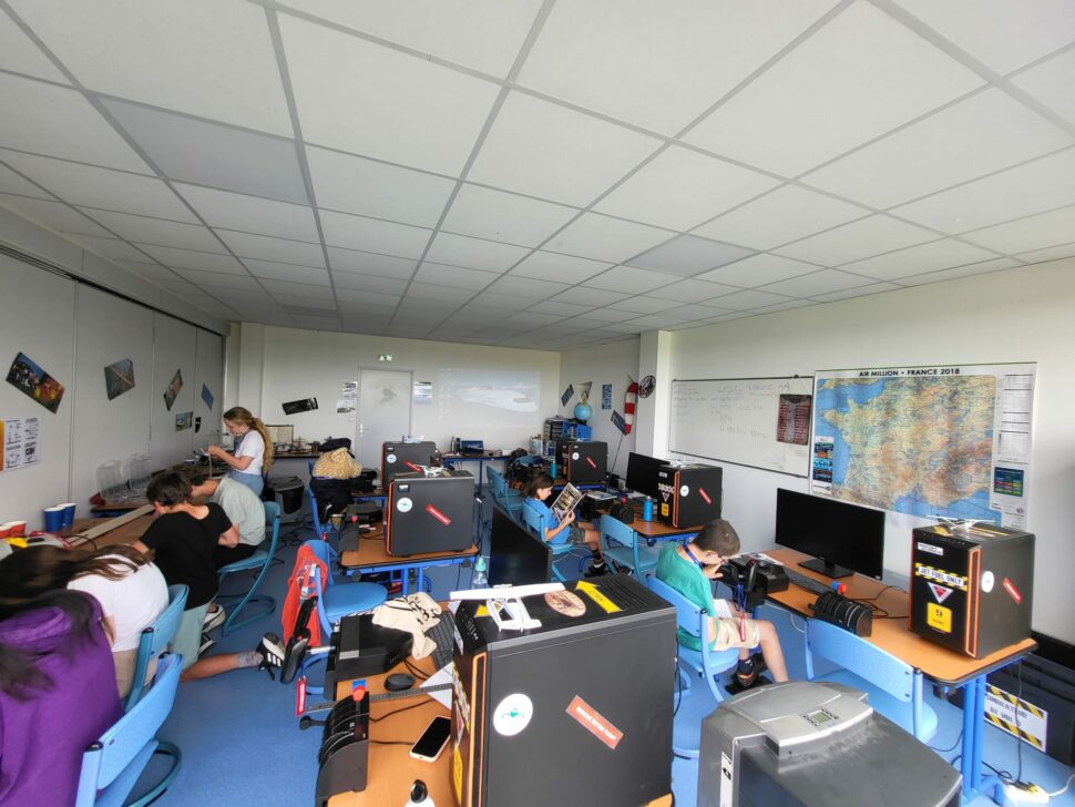 Salle où se déroule les animations de la colonie aéronautique