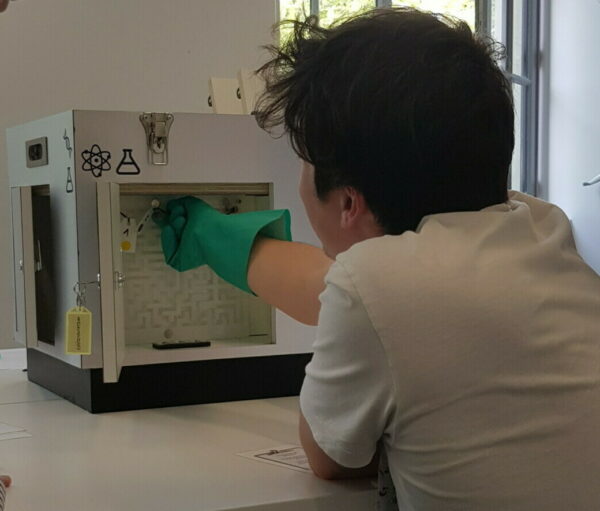 Réinventer l’escape game pédagogique par la conception d’une escape box